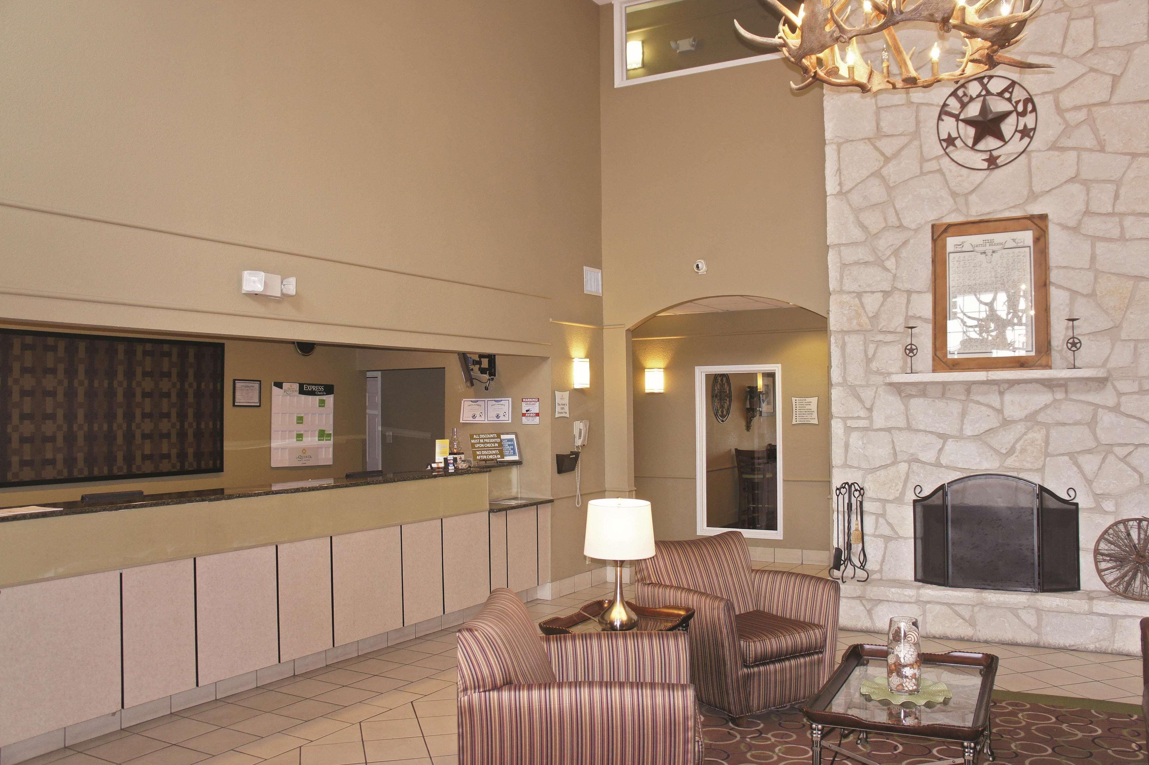 La Quinta By Wyndham Kerrville Exterior foto